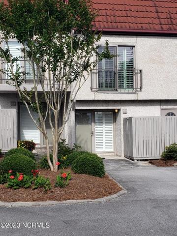 4801 S Shore Dr #H4, Morehead City, NC 28557