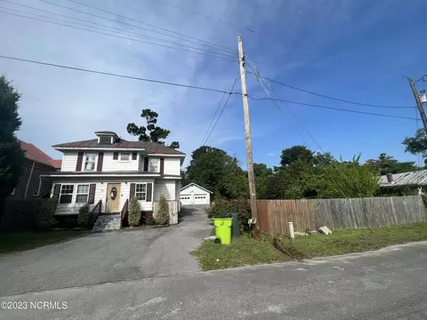 305 Scott St, New Bern, NC 28560