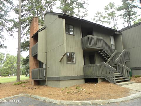 5 Pine Tree Rd #102, Pinehurst, NC 28374