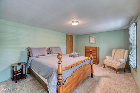 400 Pond View Cir, Hampstead, NC 28443 photo 11