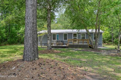 400 Pond View Cir, Hampstead, NC 28443 photo 1
