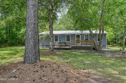 400 Pond View Cir, Hampstead, NC 28443 photo 1