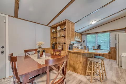 400 Pond View Cir, Hampstead, NC 28443 photo 6