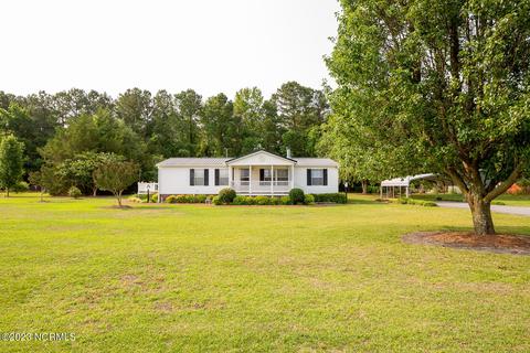 741 Johnson Church Rd, Warsaw, NC 28398