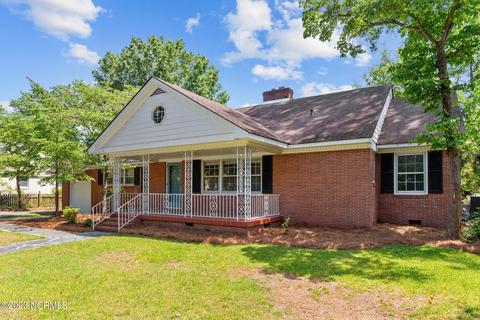 1212 Anne Dr, Kinston, NC 28501