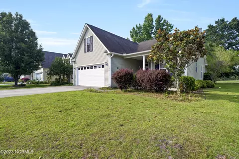 130 Azalea Dr, Hampstead, NC 28443 photo 1