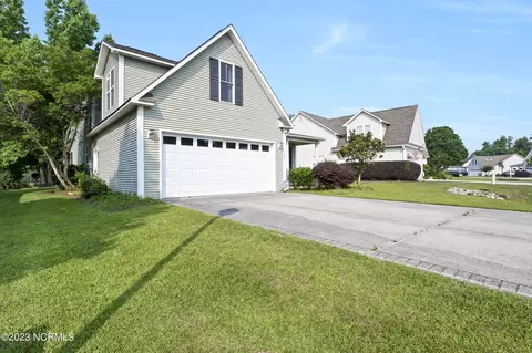 130 Azalea Dr, Hampstead, NC 28443 photo 2