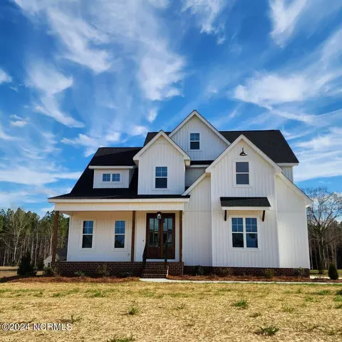 5877 Harvest Ridge Rd, Battleboro, NC 27809