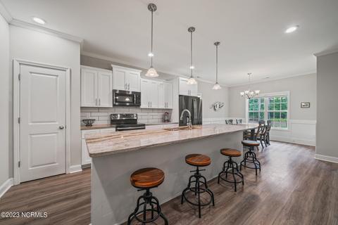 545 Longleaf Dr, West End, NC 27376 photo 9