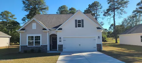 1909 Caracara Dr, New Bern, NC 28560