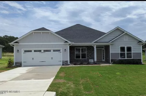 804 Madison Ann Dr, La Grange, NC 28551