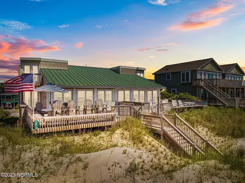 1812 S Shore Dr #B, Surf City, NC 28445