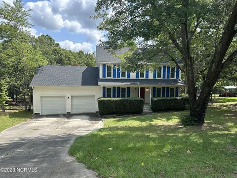 588 Lakeridge Dr, Cameron, NC 28326
