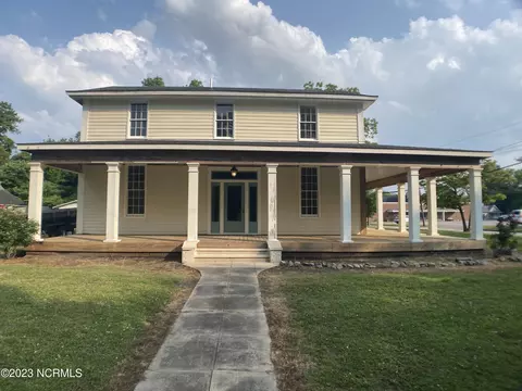 301 E Main St, Plymouth, NC 27962