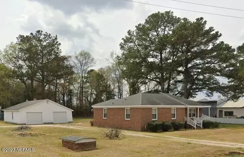 4178 Upchurch Rd, Elm City, NC 27822