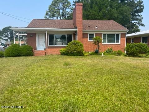 105 Twiddy Ave, Edenton, NC 27932