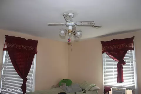 106 E 4th St, Weldon, NC 27890 photo 16