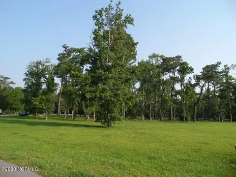3010 Maritime Dr, Oriental, NC 28571