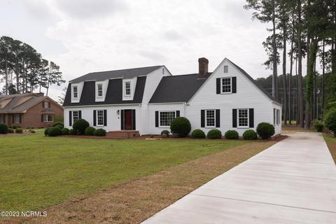 3581 Hillcrest Dr, Farmville, NC 27828