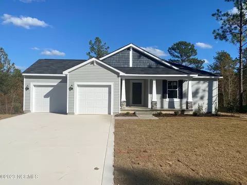 357 Desert Orchid Cir, Raeford, NC 28376