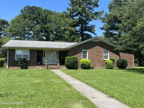 2401 Letchworth Cir, Winterville, NC 28590