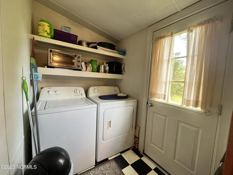 137 Edgewater Dr, Grandy, NC 27939 photo 10