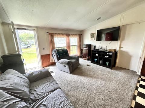 137 Edgewater Dr, Grandy, NC 27939 photo 7