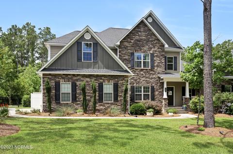 252 Aster Pl, Hampstead, NC 28443