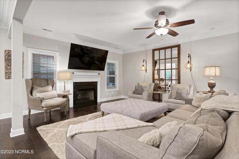 252 Aster Pl, Hampstead, NC 28443 photo 4