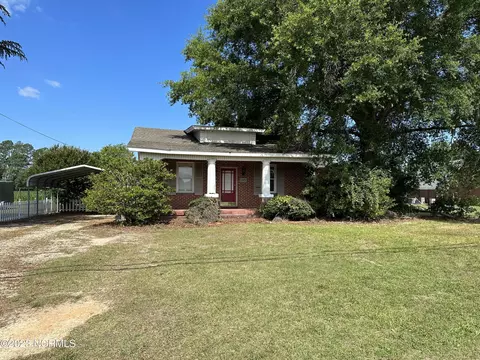 225 N Church St, Conway, NC 27820