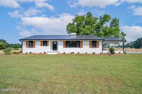 516 W Queen St, Edenton, NC 27932