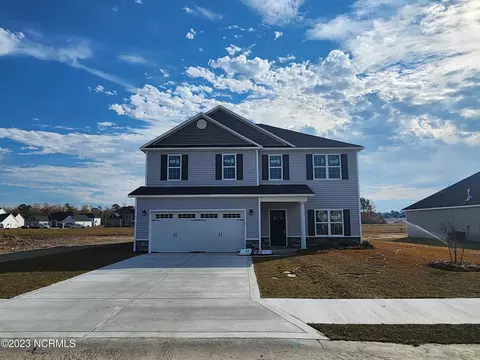2000 Bluewater Blvd, New Bern, NC 28562