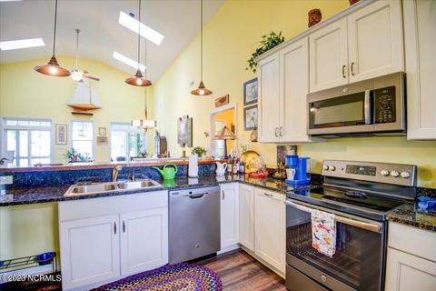 209 Beech St, New Bern, NC 28560 photo 14