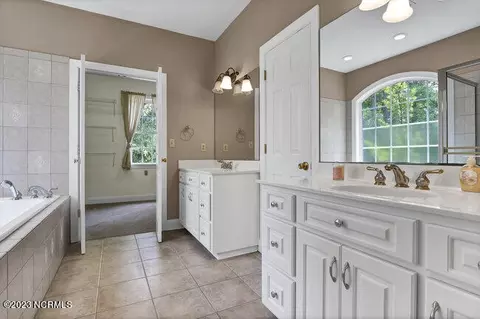 529 N Line Dr, Hampstead, NC 28443 photo 18
