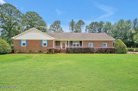 422 Semmes Dr, Wilmington, NC 28412