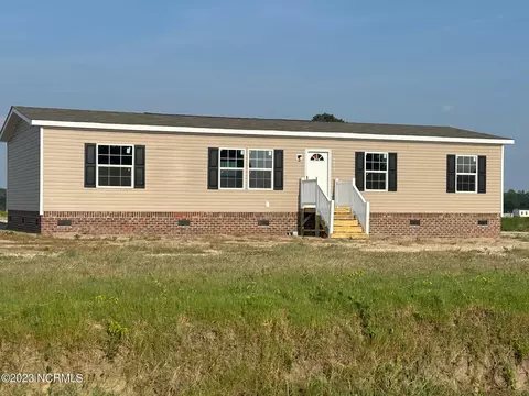 2912 Basstown Rd, Clinton, NC 28328