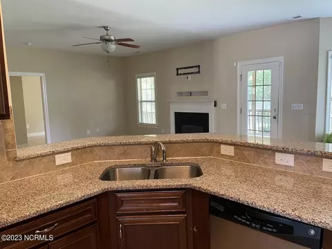 136 Old Glory Ln, Cameron, NC 28326 photo 8