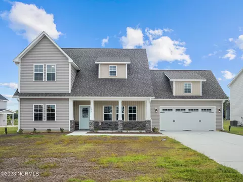 401 Harvest Meadow Xing, Jacksonville, NC 28546