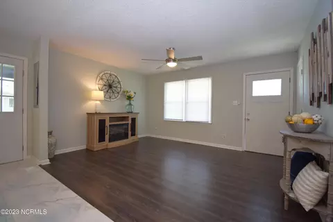 4570 Wilson Dr, Ayden, NC 28513 photo 4