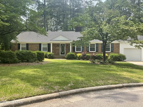 1803 Cavalier Cir NW, Wilson, NC 27893