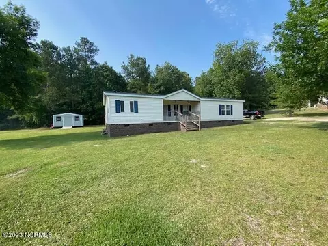 10581 Carlyle Ct, Laurel Hill, NC 28351