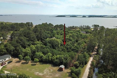 139 Simpson Ln, Barco, NC 27917