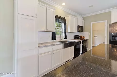 500 Bishop Dr, Hampstead, NC 28443 photo 9