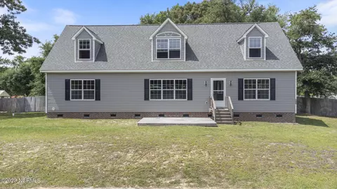 500 Bishop Dr, Hampstead, NC 28443 photo 2