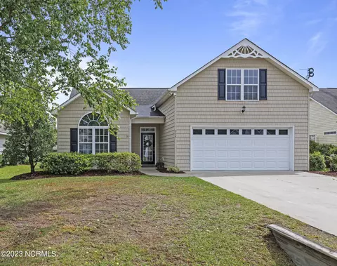 515 Azalea Dr, Hampstead, NC 28443