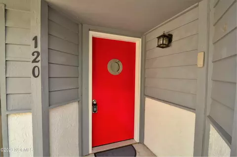 120 Red Bird Ln, Hampstead, NC 28443 photo 4