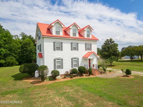 120 Martin Ln, Knotts Island, NC 27950
