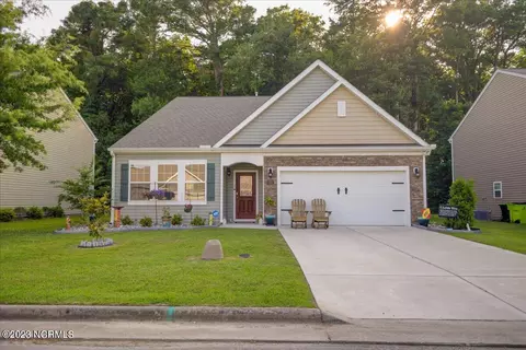 210 Gabrielle St, New Bern, NC 28560