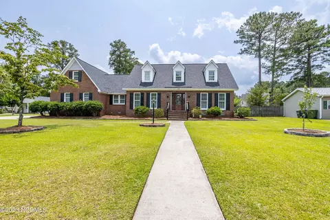 508 Alderson Rd, Washington, NC 27889