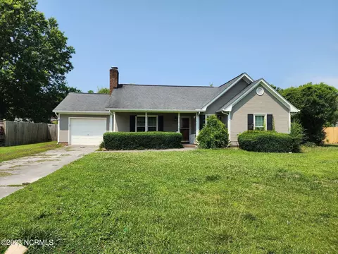 805 Mandarin Trl, Jacksonville, NC 28540